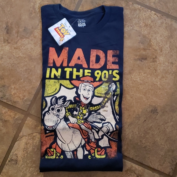 Disney/ Pixar Toy Story 4 Large tshirt - Picture 2 of 3